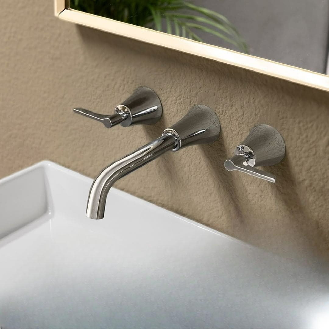 Colonne de Douche-mitigeur : Encastrée ou Apparente, Quel est le choix optimal pour Votre Salle de Bain ?